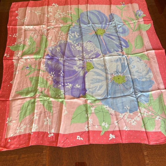 Vera Bradley Pink and Purple Floral Scarf all silk - Picture 8 of 11